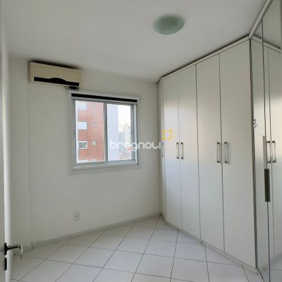 Apartamento com 66m², 2 quartos (sendo 1 suíte), 1 garagem, no bairro Barreiros em São José