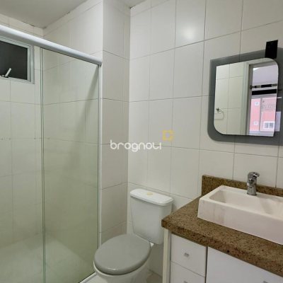 Apartamento com 66m², 2 quartos (sendo 1 suíte), 1 garagem, no bairro Barreiros em São José