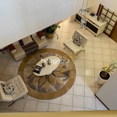 Casa com 454m², 5 quartos (sendo 4 suítes), 2 garagens, no bairro Saco Grande em Florianópolis