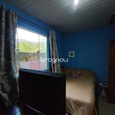 Casa com 120m², 3 quartos, 1 garagem, no bairro Vargem do Bom Jesus em Florianópolis