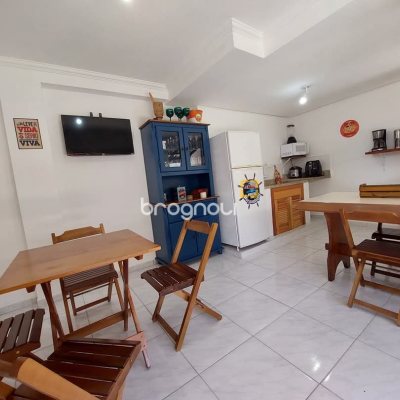 Hotel com 372m², 6 quartos, 3 garagens, no bairro São João do Rio Vermelho em Florianópolis