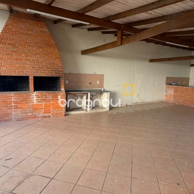 Cobertura com 151m², 3 quartos (sendo 1 suíte), 1 garagem, no bairro Itacorubi em Florianópolis