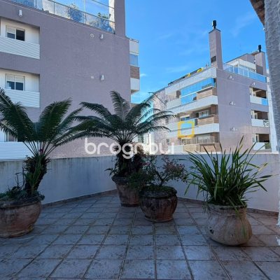 Cobertura com 151m², 3 quartos (sendo 1 suíte), 1 garagem, no bairro Itacorubi em Florianópolis