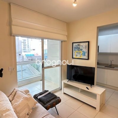 Apartamento com 69m², 2 quartos (sendo 1 suíte), 1 garagem, no bairro Trindade em Florianópolis