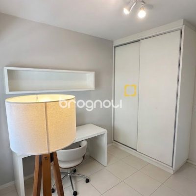Apartamento com 69m², 2 quartos (sendo 1 suíte), 1 garagem, no bairro Trindade em Florianópolis