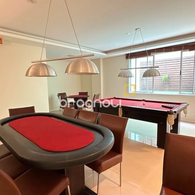 Apartamento com 69m², 2 quartos (sendo 1 suíte), 1 garagem, no bairro Trindade em Florianópolis