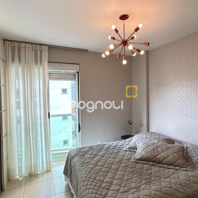 Apartamento com 69m², 2 quartos (sendo 1 suíte), 1 garagem, no bairro Trindade em Florianópolis