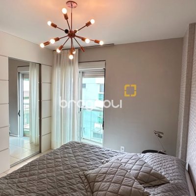Apartamento com 69m², 2 quartos (sendo 1 suíte), 1 garagem, no bairro Trindade em Florianópolis