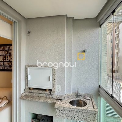 Apartamento com 69m², 2 quartos (sendo 1 suíte), 1 garagem, no bairro Trindade em Florianópolis