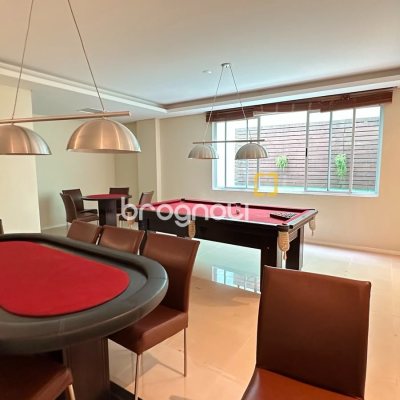 Apartamento com 71m², 2 quartos (sendo 1 suíte), 1 garagem, no bairro Trindade em Florianópolis