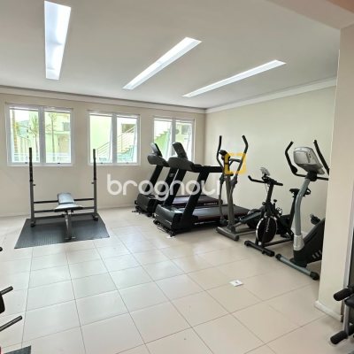 Apartamento com 71m², 2 quartos (sendo 1 suíte), 1 garagem, no bairro Trindade em Florianópolis