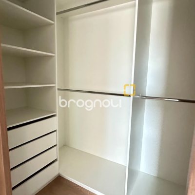 Apartamento com 71m², 2 quartos (sendo 1 suíte), 1 garagem, no bairro Trindade em Florianópolis