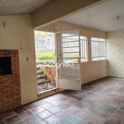 Casa com 114m², 3 quartos, 2 garagens, no bairro Capoeiras em Florianópolis