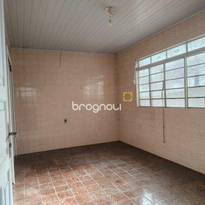 Casa com 114m², 3 quartos, 2 garagens, no bairro Capoeiras em Florianópolis