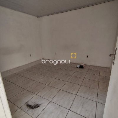 Casa com 114m², 3 quartos, 2 garagens, no bairro Capoeiras em Florianópolis