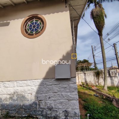Casa com 114m², 3 quartos, 2 garagens, no bairro Capoeiras em Florianópolis