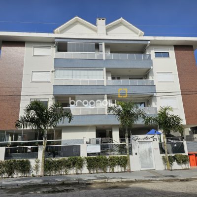 Apartamento com 60m², 2 quartos (sendo 1 suíte), 1 garagem, no bairro Ingleses do Rio Vermelho em Florianópolis