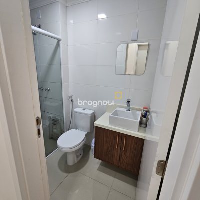 Apartamento com 60m², 2 quartos (sendo 1 suíte), 1 garagem, no bairro Ingleses do Rio Vermelho em Florianópolis