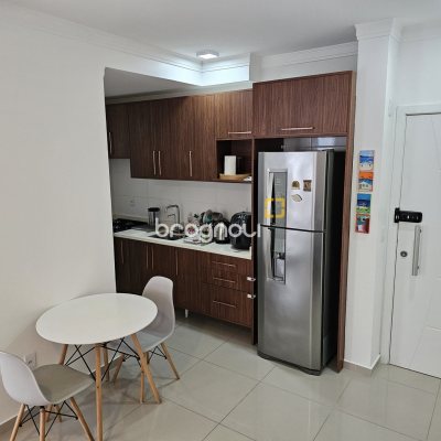 Apartamento com 60m², 2 quartos (sendo 1 suíte), 1 garagem, no bairro Ingleses do Rio Vermelho em Florianópolis