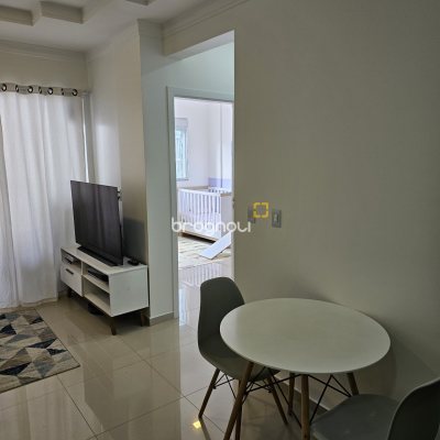 Apartamento com 60m², 2 quartos (sendo 1 suíte), 1 garagem, no bairro Ingleses do Rio Vermelho em Florianópolis