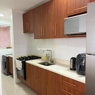 Apartamento com 60m², 2 quartos (sendo 1 suíte), 1 garagem, no bairro Ingleses em Florianópolis
