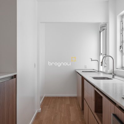 Apartamento com 96m², 3 quartos (sendo 2 suítes), 1 garagem, no bairro Centro em Florianópolis