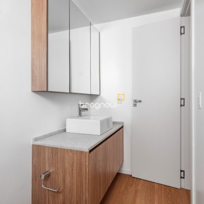 Apartamento com 96m², 3 quartos (sendo 2 suítes), 1 garagem, no bairro Centro em Florianópolis