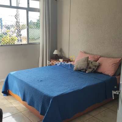 Casa com 95m², 3 quartos (sendo 1 suíte), 4 garagens, no bairro Capoeiras em Florianópolis