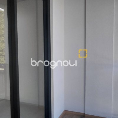 Apartamento com 93m², 2 quartos (sendo 2 suítes), 2 garagens, no bairro Santo Antônio de Lisboa em Florianópolis