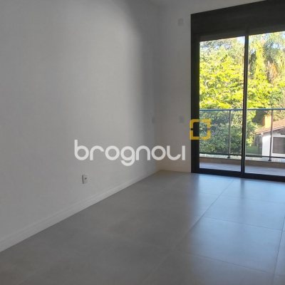 Apartamento com 93m², 2 quartos (sendo 2 suítes), 2 garagens, no bairro Santo Antônio de Lisboa em Florianópolis