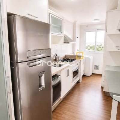 Apartamento com 84m², 3 quartos (sendo 1 suíte), 1 garagem, no bairro Jardim Atlântico em Florianópolis