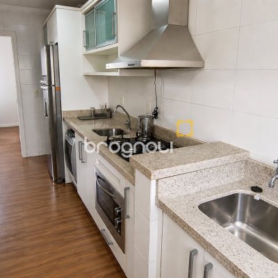 Apartamento com 84m², 3 quartos (sendo 1 suíte), 1 garagem, no bairro Jardim Atlântico em Florianópolis