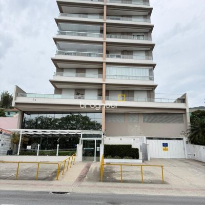 Apartamento com 120m², 3 quartos (sendo 1 suíte), 2 garagens, no bairro Pantanal em Florianópolis