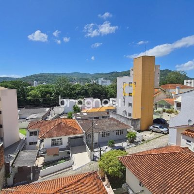 Apartamento com 59m², 2 quartos, no bairro Trindade em Florianópolis