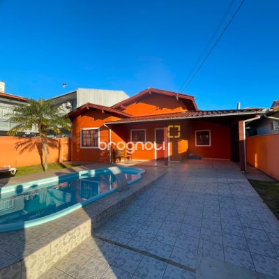Casa com 158m², 4 quartos, 2 garagens, no bairro Ingleses em Florianópolis