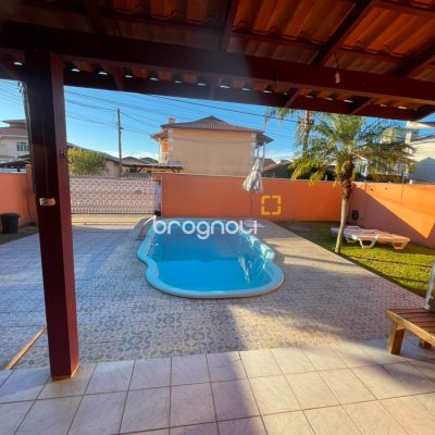 Casa com 158m², 4 quartos, 2 garagens, no bairro Ingleses em Florianópolis