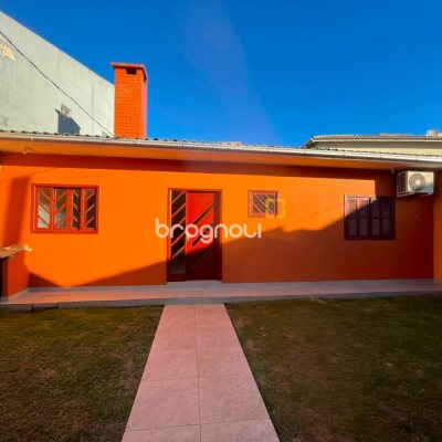 Casa com 158m², 4 quartos, 2 garagens, no bairro Ingleses em Florianópolis