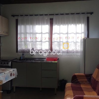 Casa com 195m², 5 quartos (sendo 4 suítes), 4 garagens, no bairro São João do Rio Vermelho em Florianópolis
