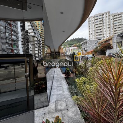 Apartamento com 73m², 1 quarto, 1 garagem, no bairro Agronômica em Florianópolis