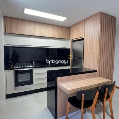 Apartamento com 73m², 1 quarto, 1 garagem, no bairro Agronômica em Florianópolis