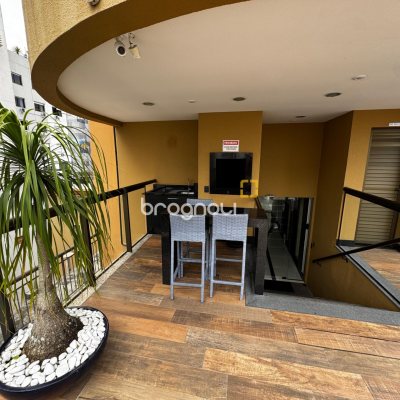 Apartamento com 73m², 1 quarto, 1 garagem, no bairro Agronômica em Florianópolis