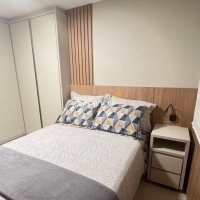 Apartamento com 73m², 1 quarto, 1 garagem, no bairro Agronômica em Florianópolis