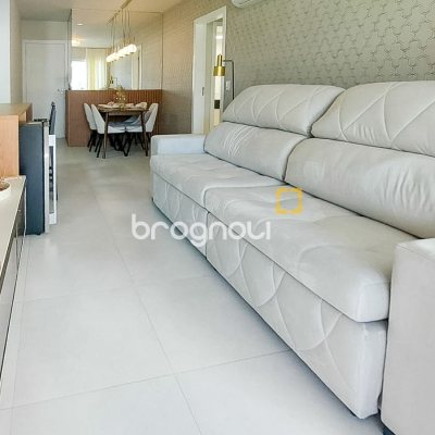 Apartamento com 73m², 2 quartos (sendo 1 suíte), 1 garagem, no bairro Saco Grande em Florianópolis