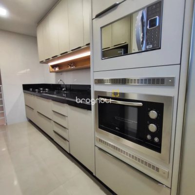 Casa com 106m², 3 quartos (sendo 1 suíte), 1 garagem, no bairro Potecas em São José