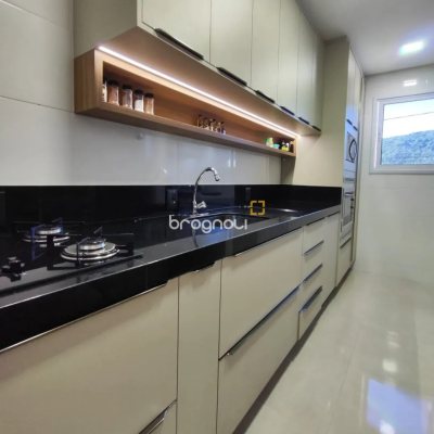 Casa com 106m², 3 quartos (sendo 1 suíte), 1 garagem, no bairro Potecas em São José