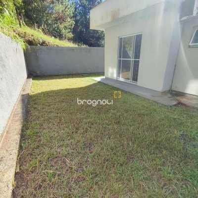 Casa com 106m², 3 quartos (sendo 1 suíte), 1 garagem, no bairro Potecas em São José