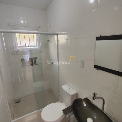 Casa com 106m², 3 quartos (sendo 1 suíte), 1 garagem, no bairro Potecas em São José