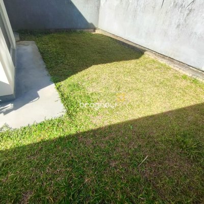 Casa com 106m², 3 quartos (sendo 1 suíte), 1 garagem, no bairro Potecas em São José