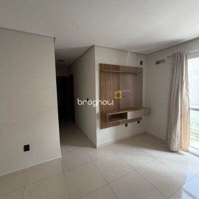Apartamento com 67m², 2 quartos (sendo 1 suíte), 1 garagem, no bairro Ingleses do Rio Vermelho em Florianópolis