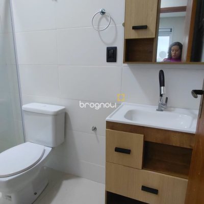 Apartamento com 67m², 2 quartos (sendo 1 suíte), 1 garagem, no bairro Ingleses do Rio Vermelho em Florianópolis